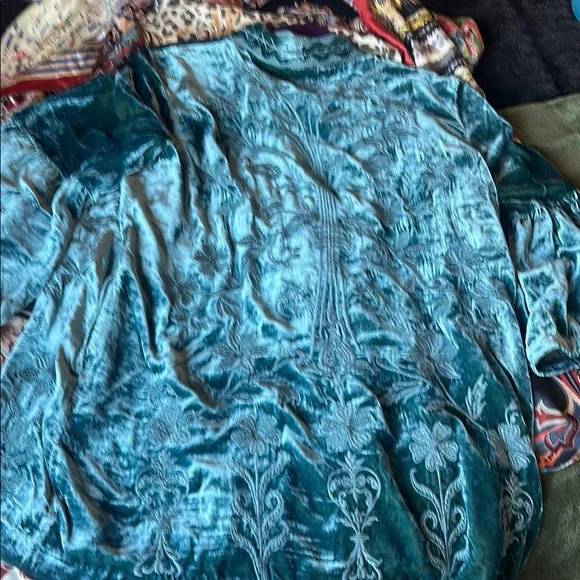 Teal Velvet Floral Kimono - Picture 6 of 6